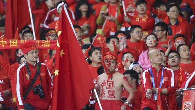 第58分钟，凯帕出击失误险些送礼，好在第二反应很快立即将球压在身下。
